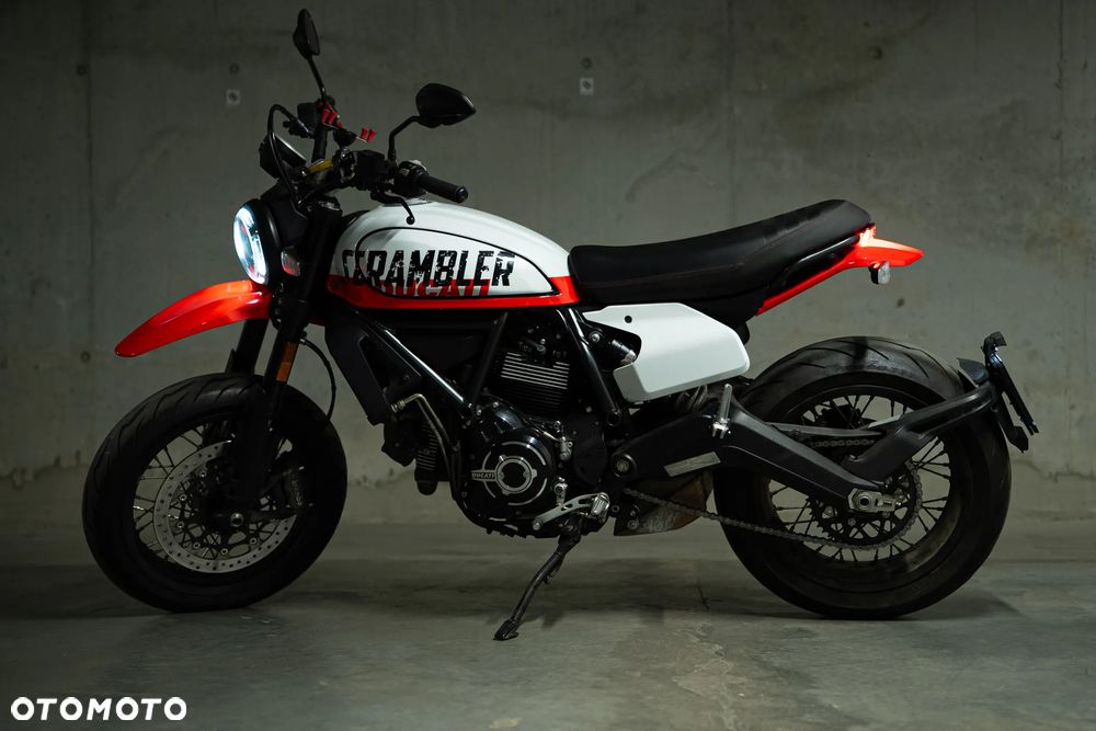 Ducati Scrambler - 1
