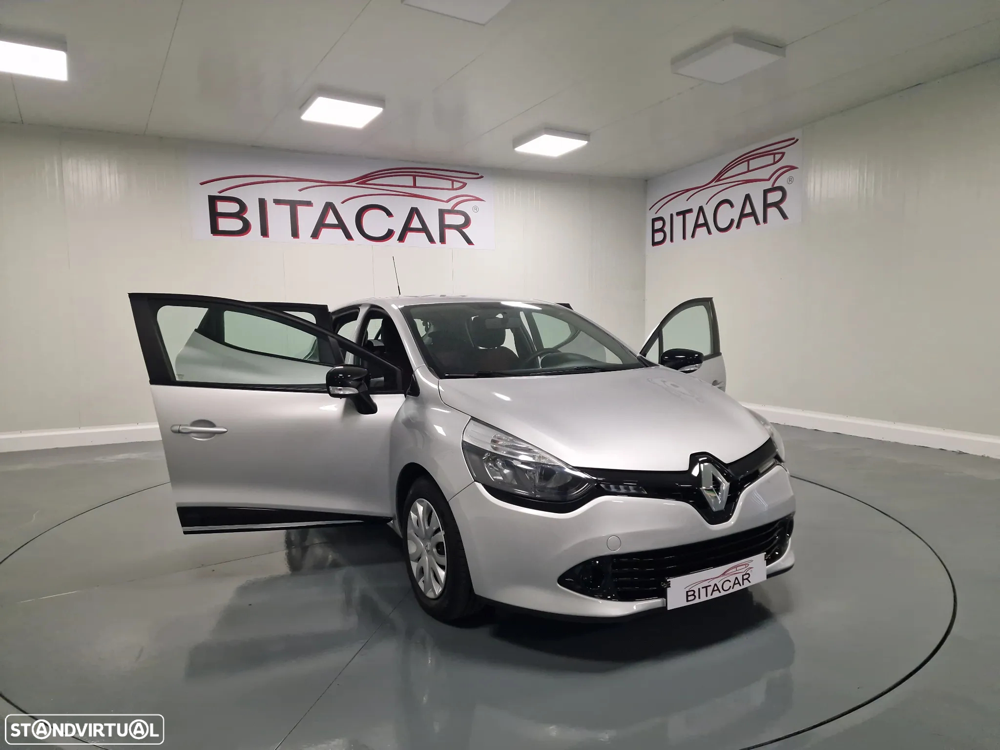 Renault Clio 1.5 dCi Confort - 10