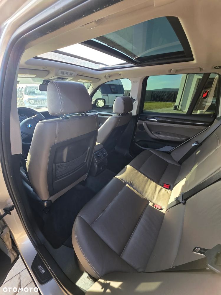 BMW X3 xDrive28i Advantage - 11