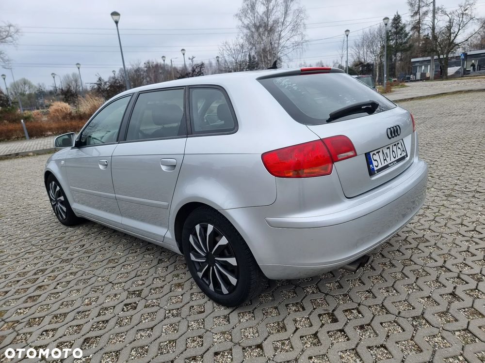 Audi A3 Sportback - 5