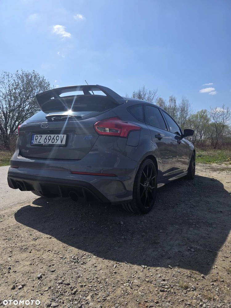 Ford Focus 2.3 EcoBoost RS - 26