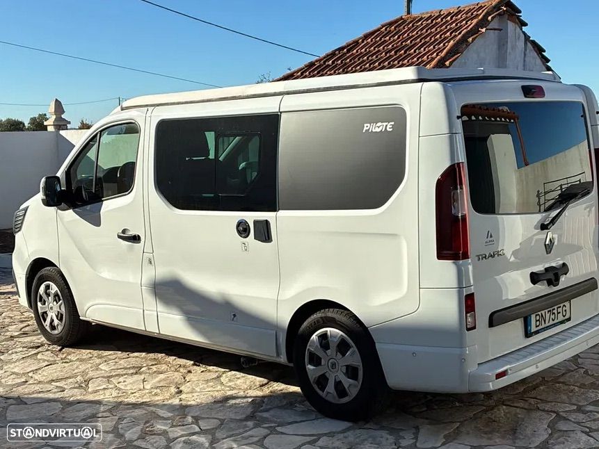 Renault Trafic CamperVan - 9