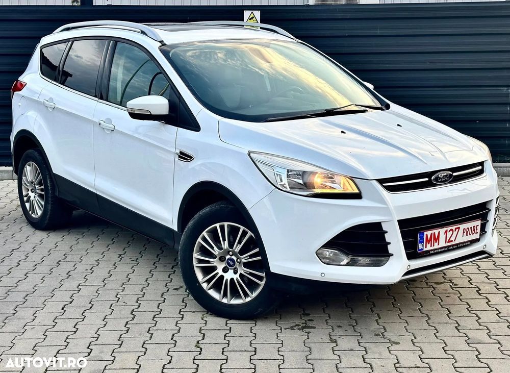 Ford Kuga 2.0 TDCi 4x4 Aut. Titanium - 2