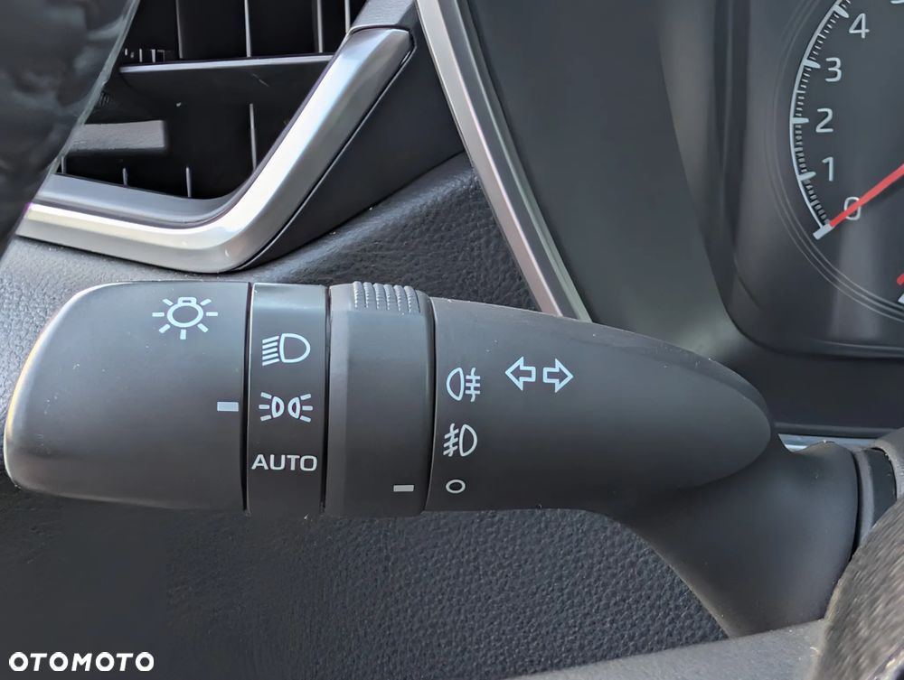 Toyota Corolla 1.5 Comfort - 23