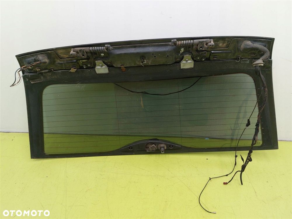 Szyba klapy bagażnika BMW E46 98-07 KOMBI TOURING / BLACK SAPPHIRE METALLIC - 2