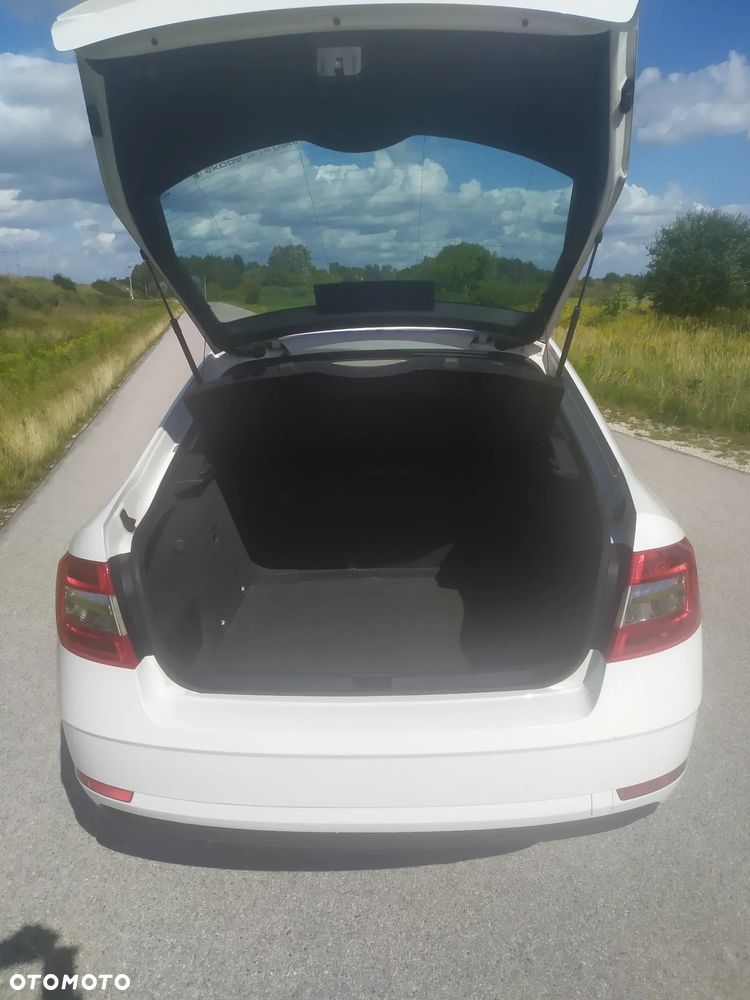 Skoda Octavia 1.5 TSI GPF ACT Ambition - 8