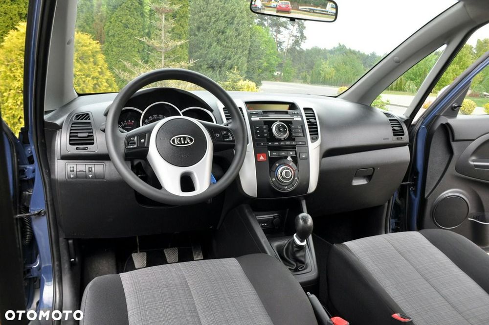 Kia Venga - 28