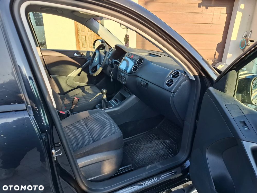 Volkswagen Tiguan - 4