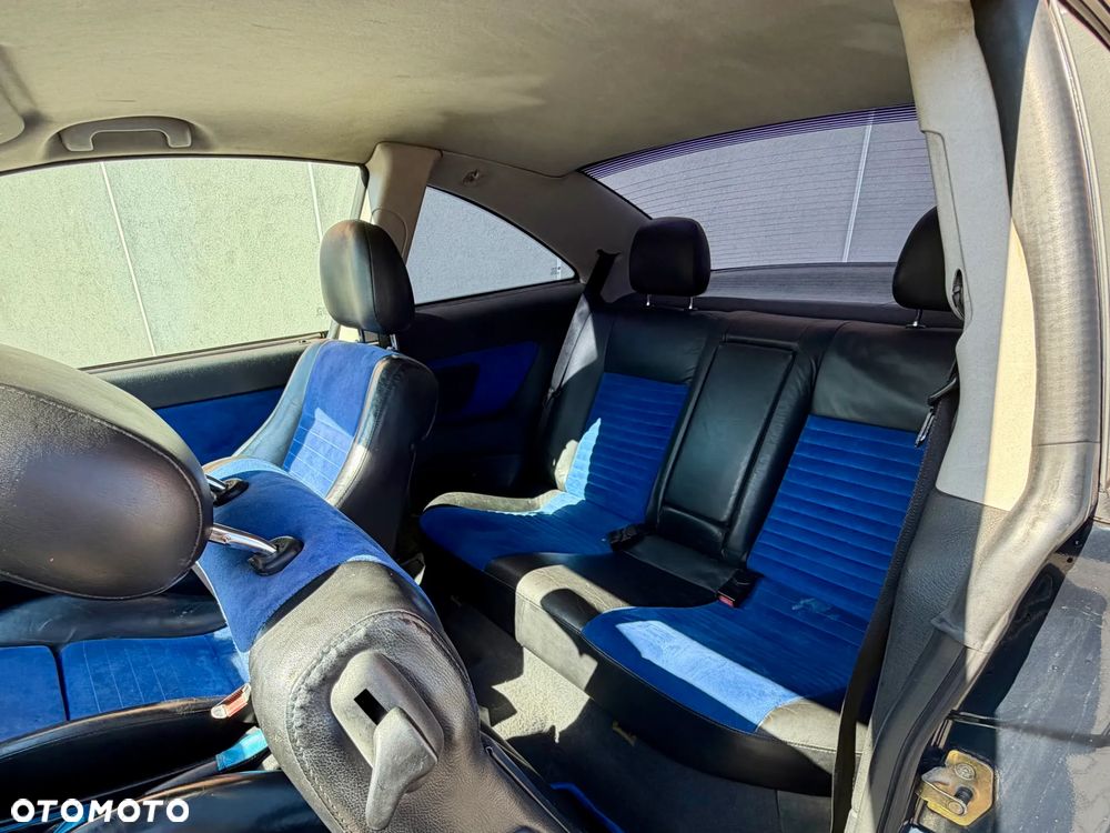 Opel Astra 1.8 Bertone - 10