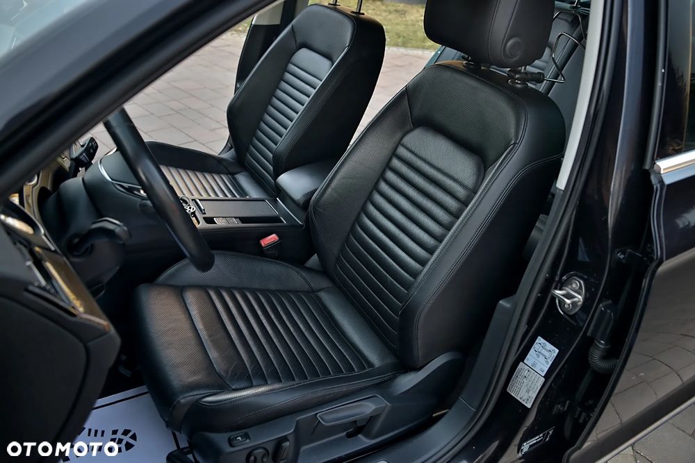 Volkswagen Passat 2.0 TDI SCR (BlueMotion Tech) 4Mot DSG Highline - 29