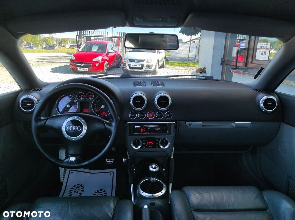 Audi TT Coupé - 10