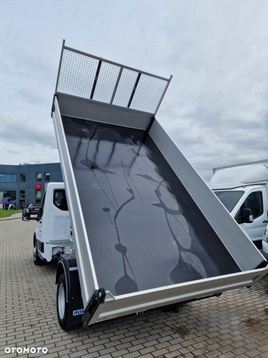 Ford Transit - 10