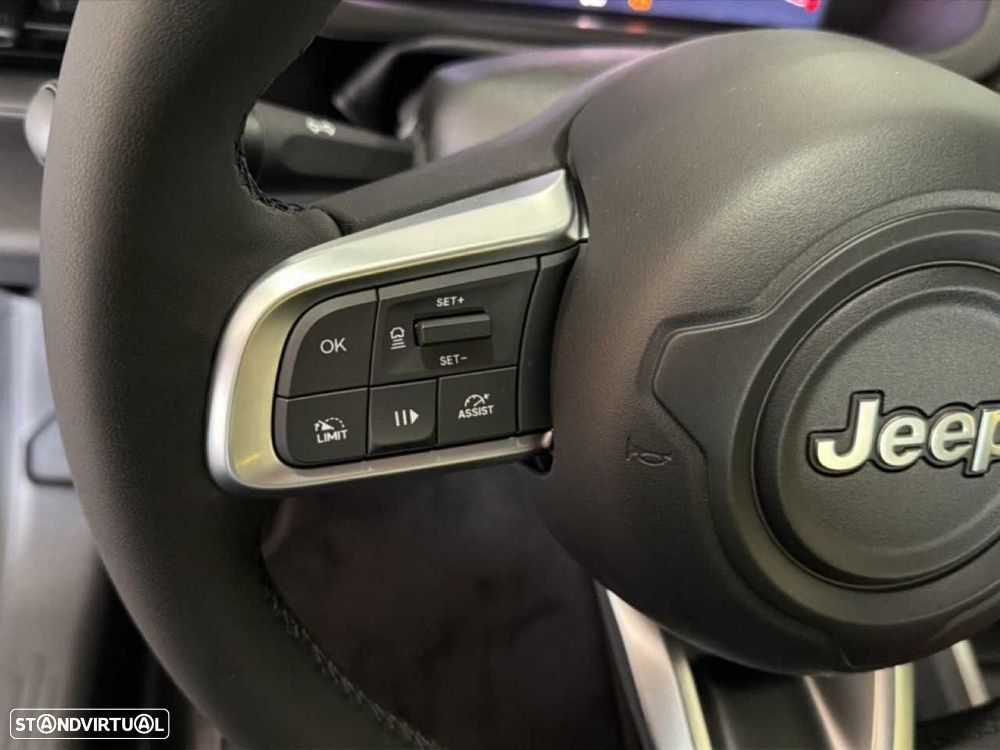 Jeep Avenger 1.2 GSE T3 Altitude - 17