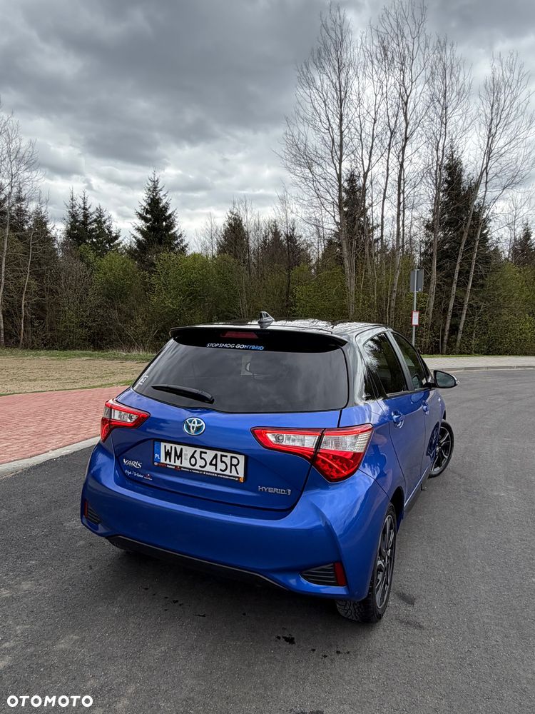 Toyota Yaris Hybrid 100 Selection - 9