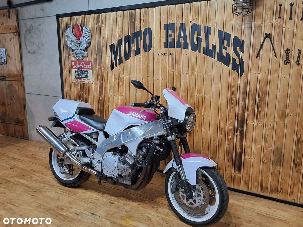 Yamaha YZF - 3