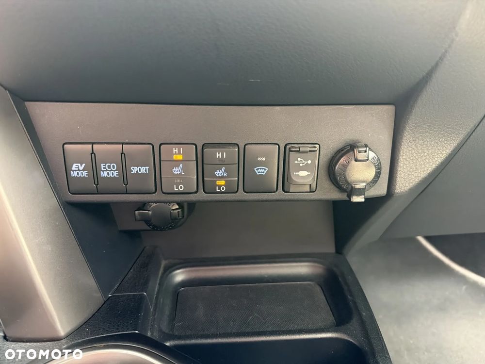Toyota RAV4 Hybrid Selection 4x2 - 23