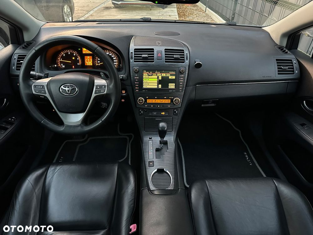 Toyota Avensis - 6