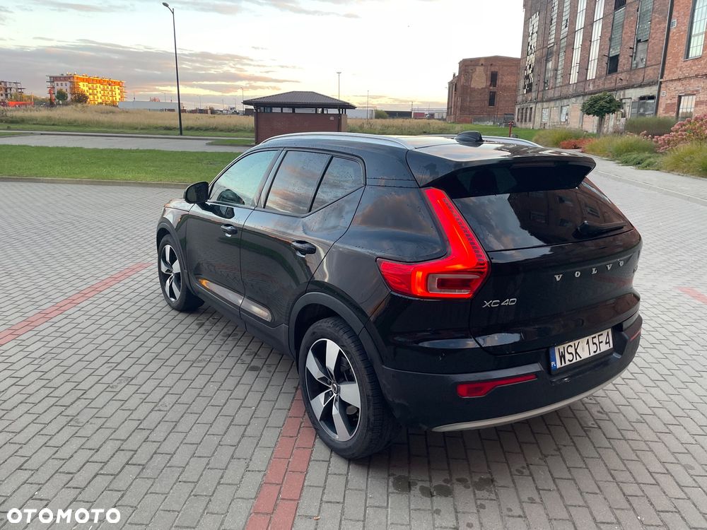 Volvo XC 40 T5 AWD Momentum - 9
