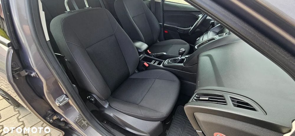 Ford Focus - 14