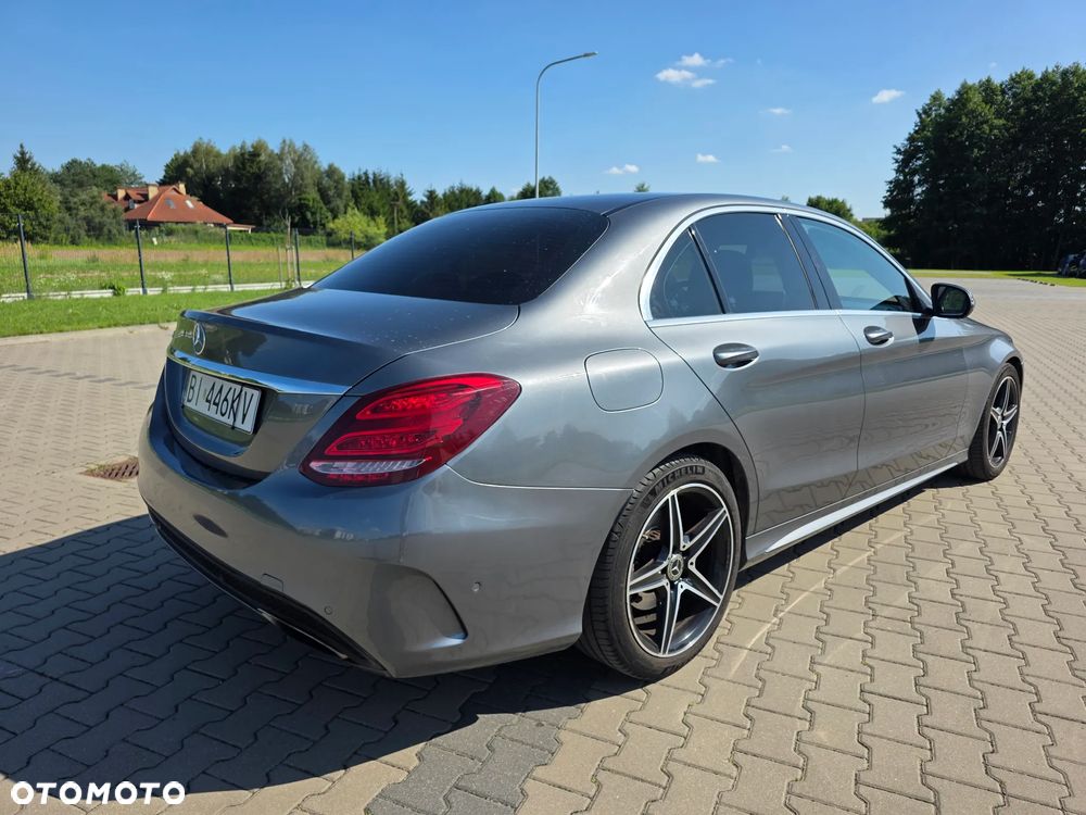 Mercedes-Benz Klasa C 180 9G-TRONIC AMG Line - 22