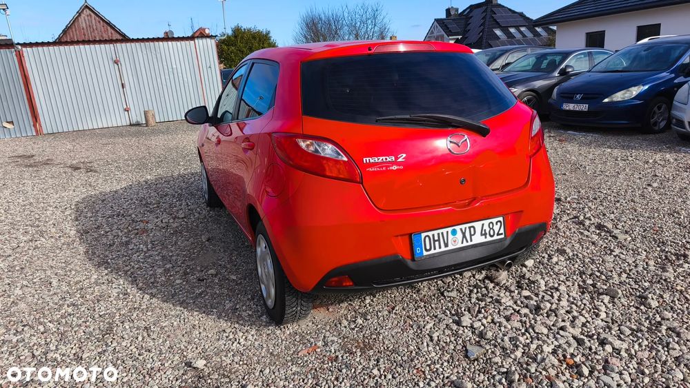 Mazda 2 - 10