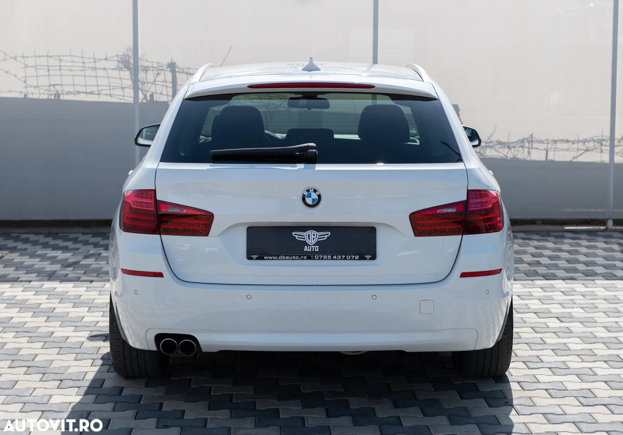 BMW Seria 5 525d Touring Aut. - 4