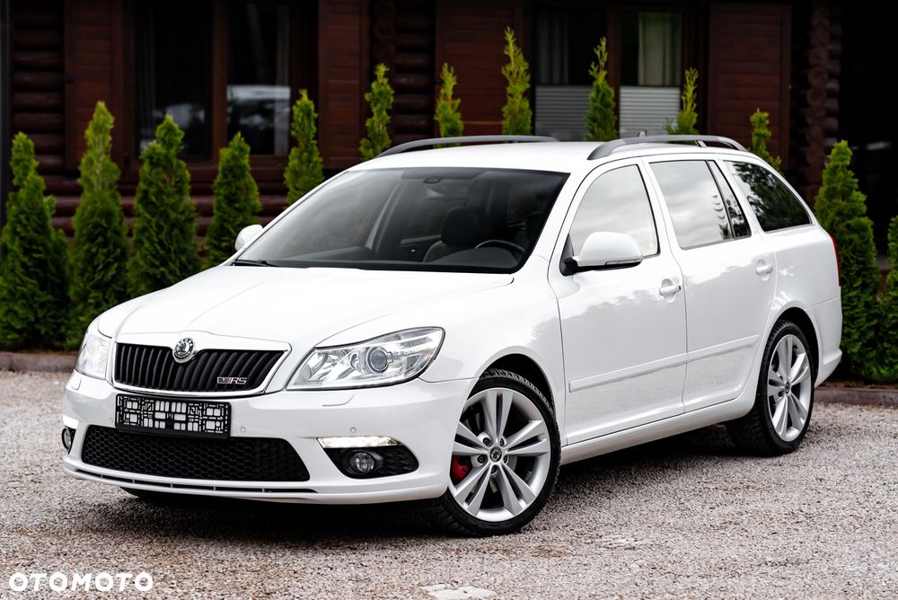 Skoda Octavia 2.0 TDI RS DSG - 2