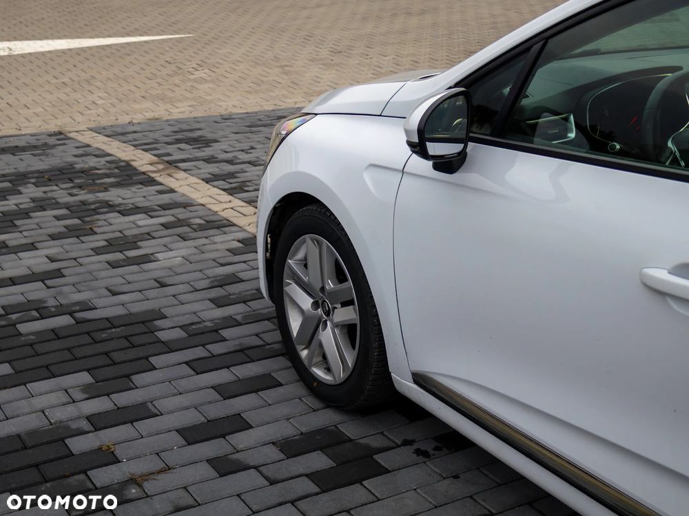 Renault Clio BLUE dCi 85 BUSINESS EDITION - 12