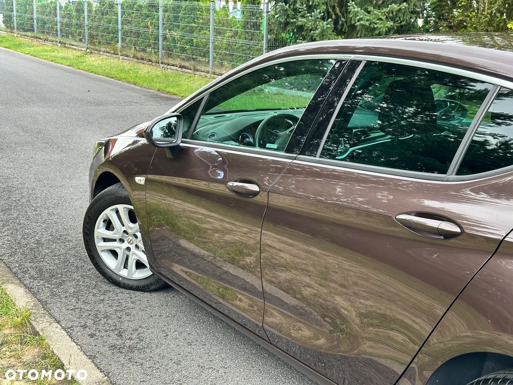 Opel Astra 1.4 T Dynamic - 17