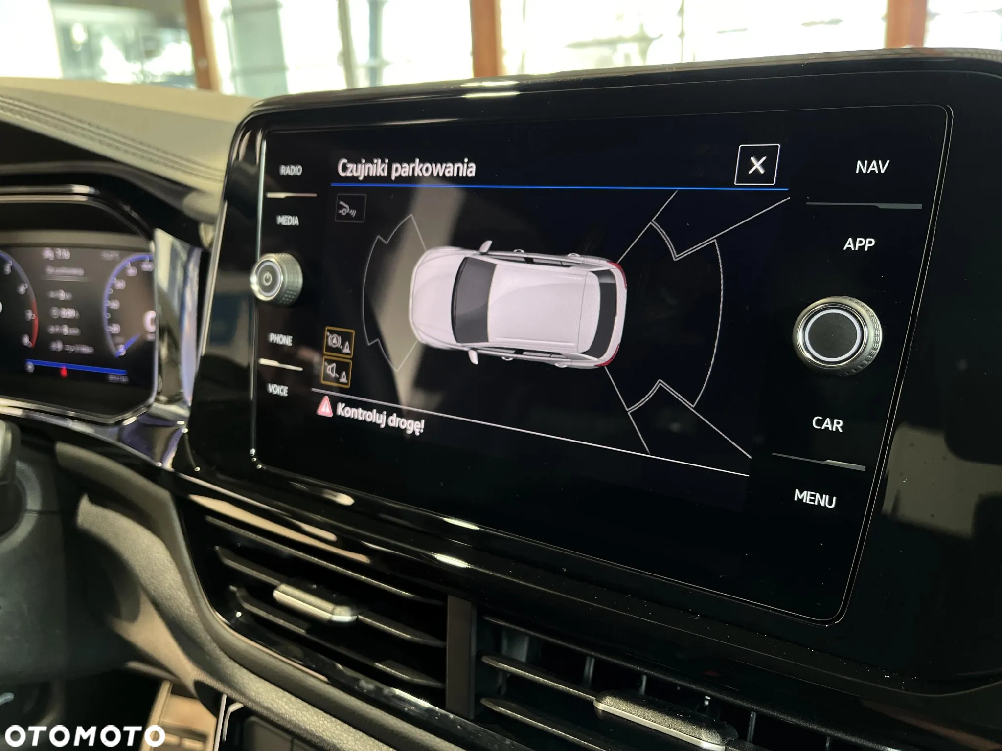 Volkswagen T-Roc 1.5 TSI R-Line DSG - 26