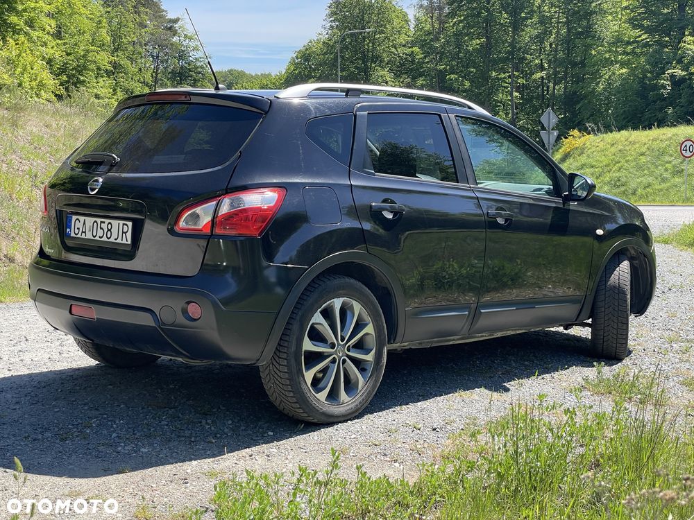Nissan Qashqai - 2