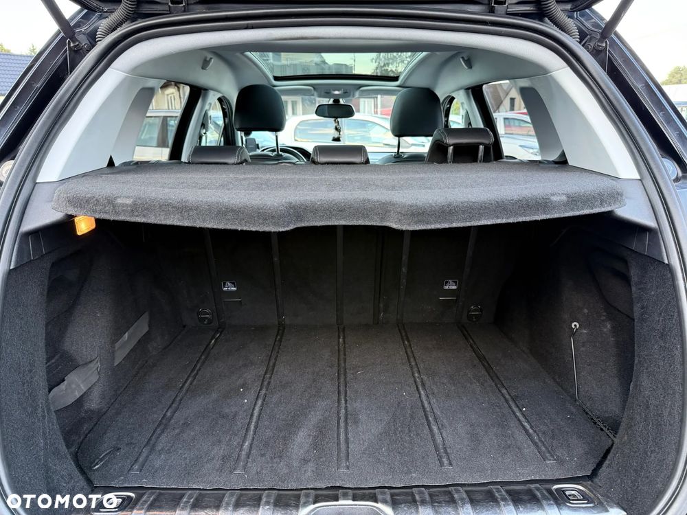 Peugeot 2008 1.6 e-HDi Allure S&S - 26