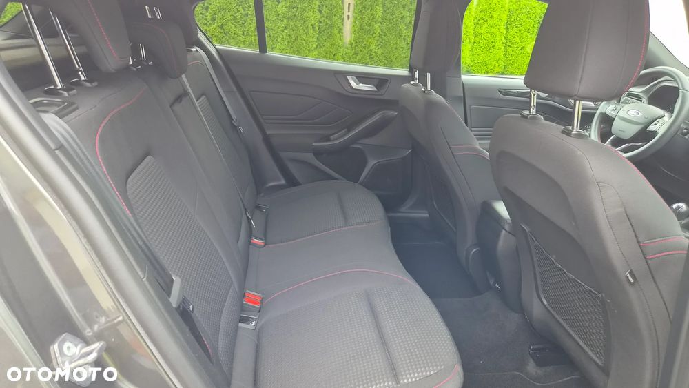 Ford Focus 1.0 EcoBoost Hybrid ST-LINE DESIGN - 22