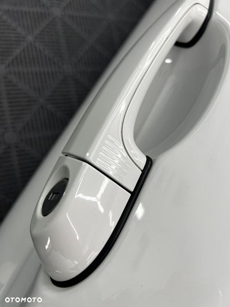 BMW Seria 2 218d M Sport - 30