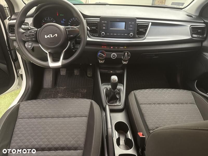 Kia Rio - 20