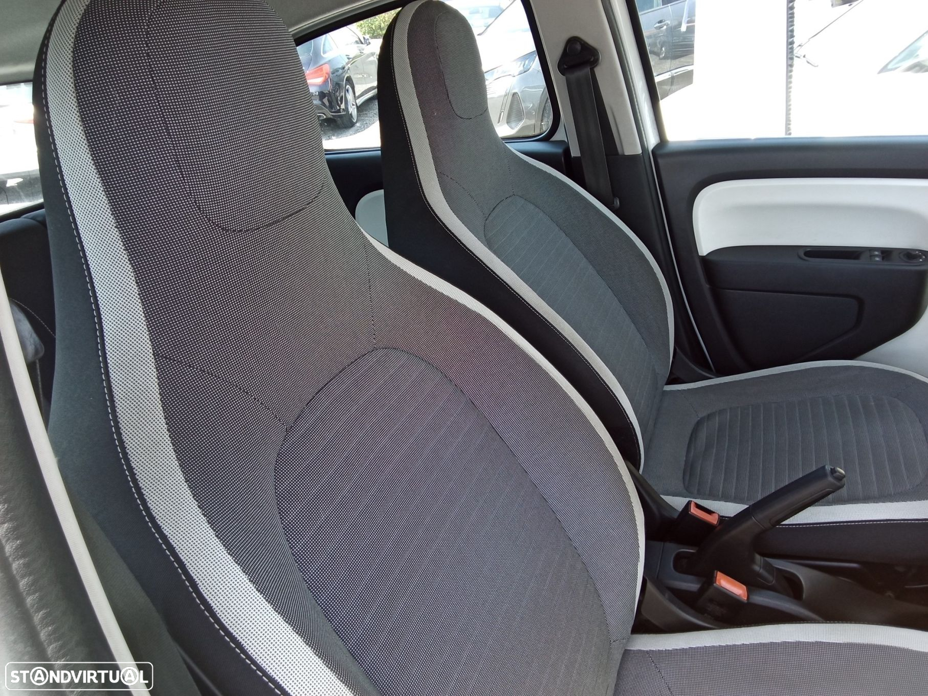 Renault Twingo 1.0 SCe Dynamique - 20