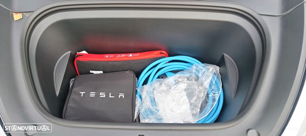 Tesla Model Y Performance Tração Integral - 26