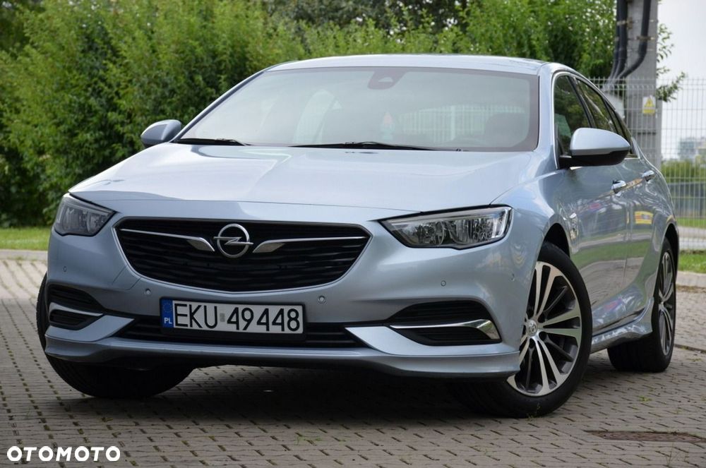 Opel Insignia - 1