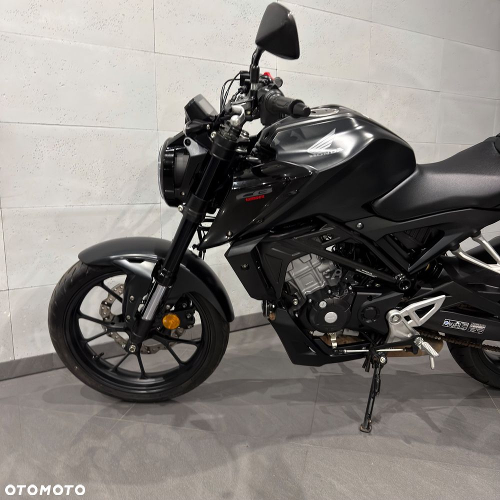 Honda CB - 11