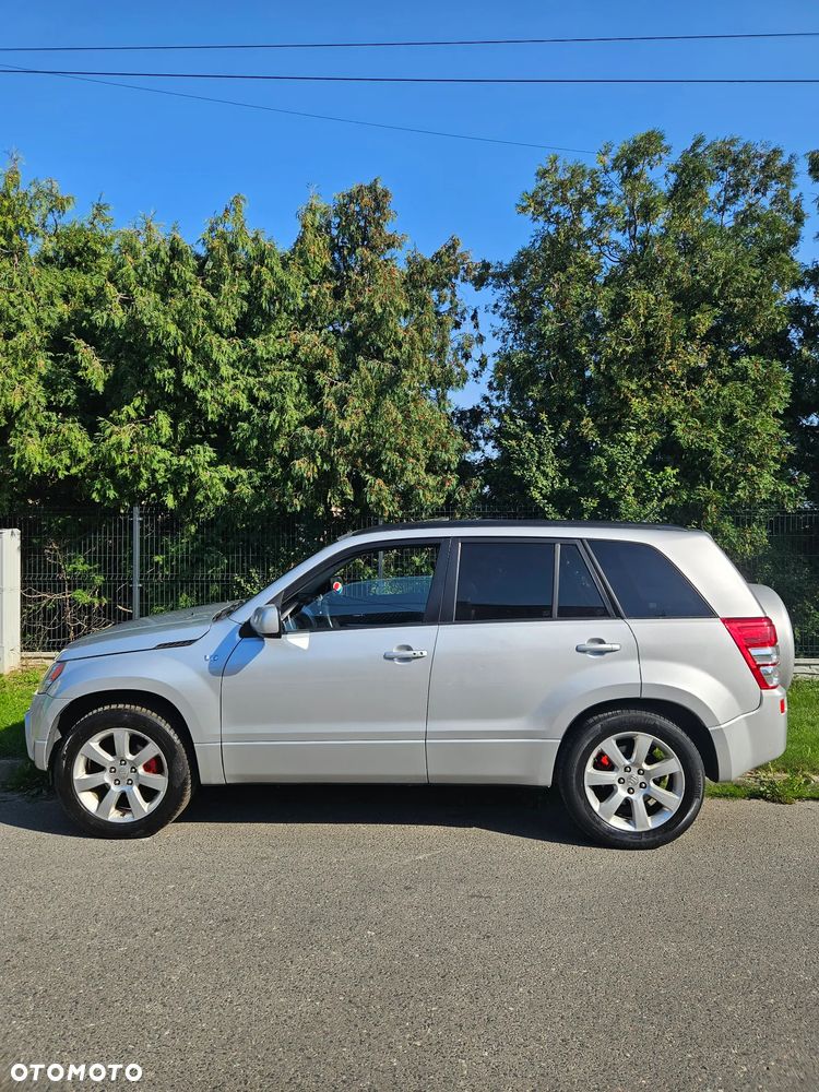 Suzuki Grand Vitara - 13