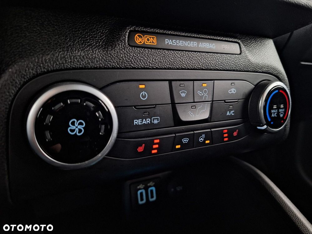 Ford Focus 1.5 EcoBlue SCR Connected - 26