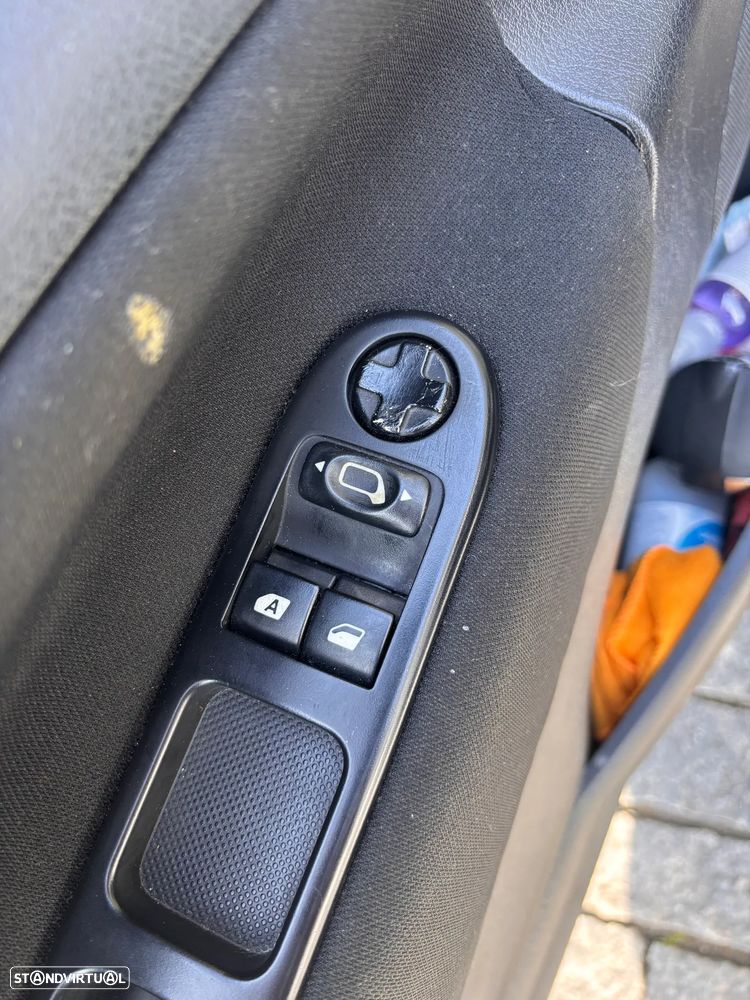 Peugeot 207 SW 1.4 Trendy - 18