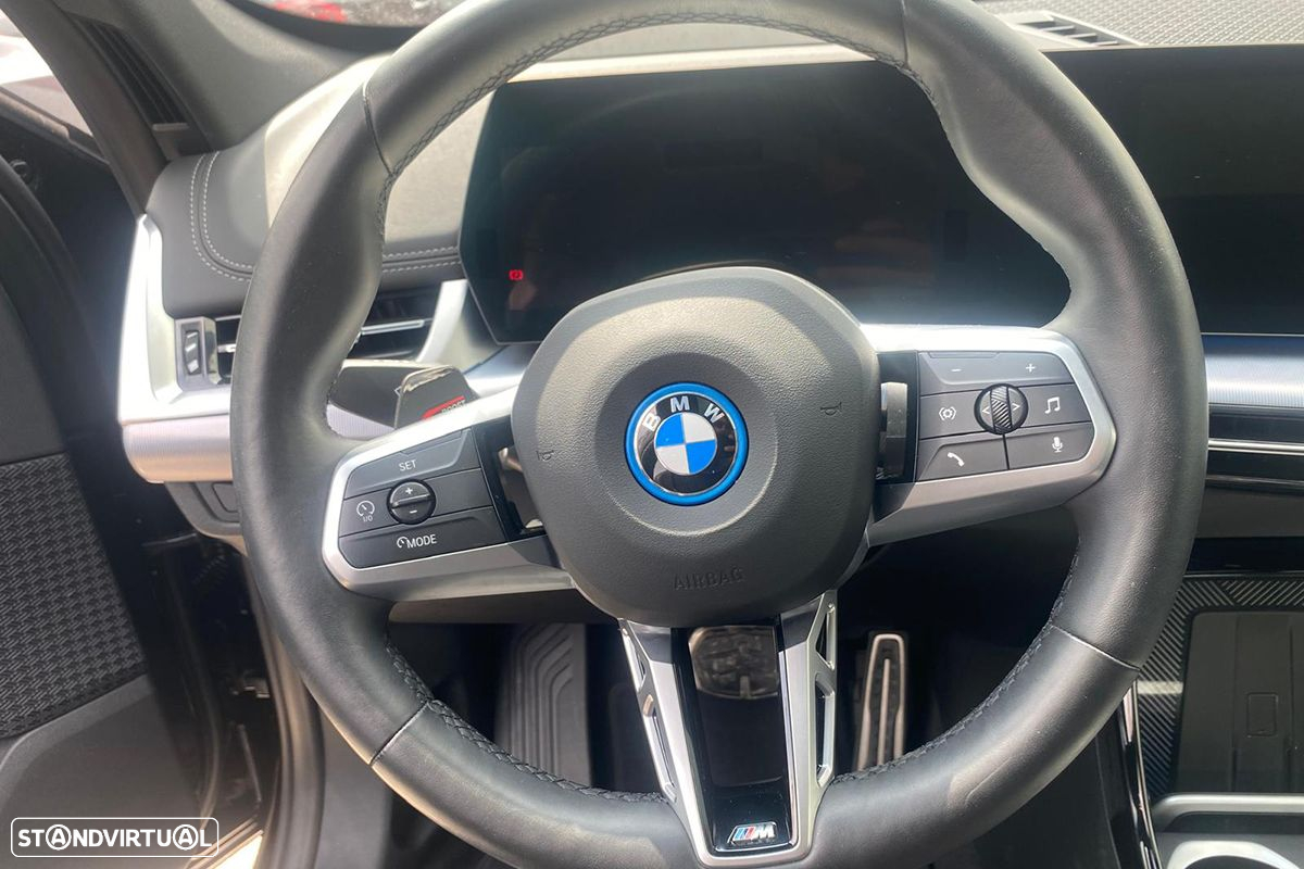 BMW iX1 xDrive30 Pack Desportivo M - 11