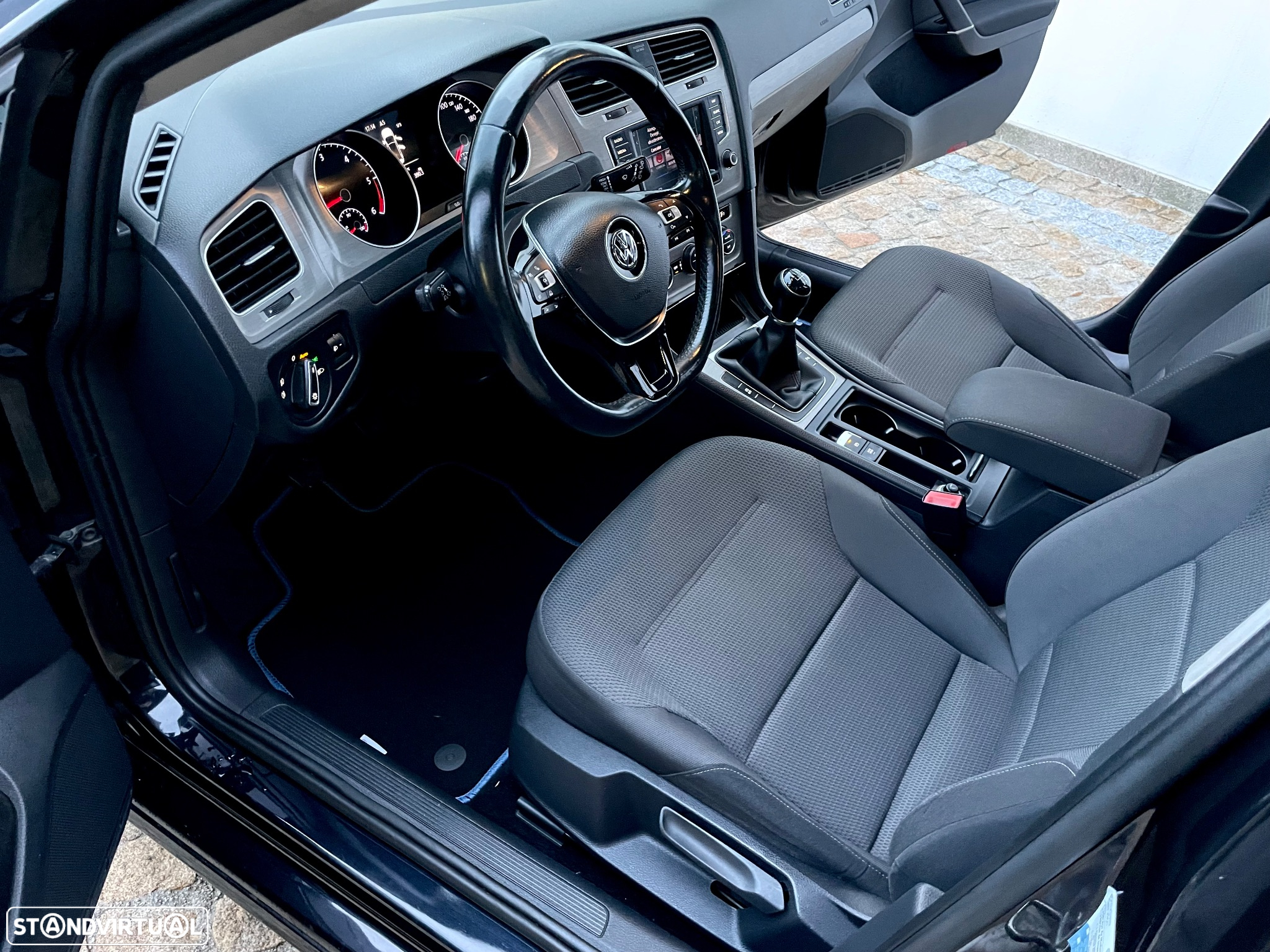 VW Golf Variant 1.6 TDi Highline - 17