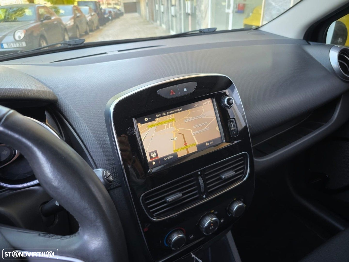 Renault Clio Sport Tourer 0.9 TCe Limited - 16