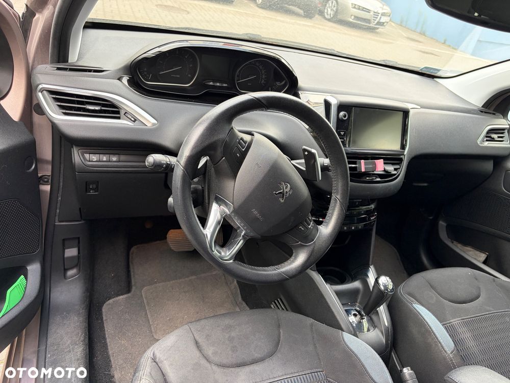 Peugeot 208 e-HDi FAP 92 EGS6 Stop&Start Allure - 7