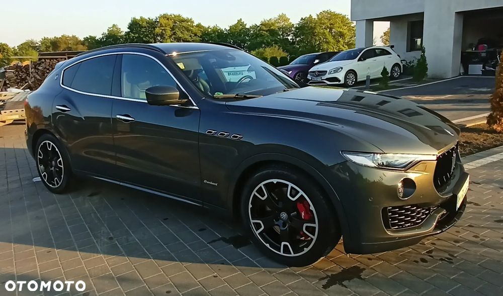 Maserati Levante S Q4 - 15