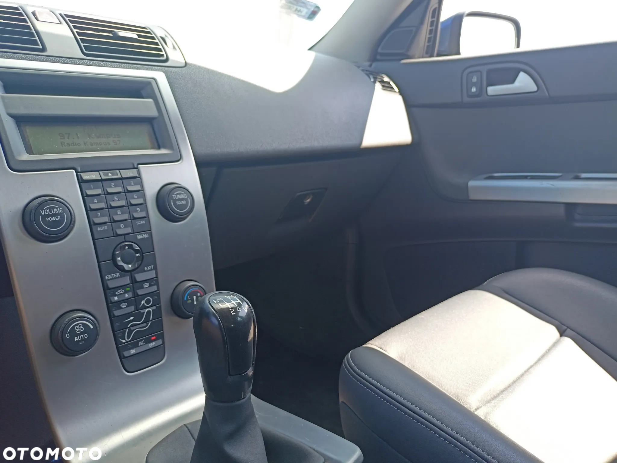 Volvo V50 - 11