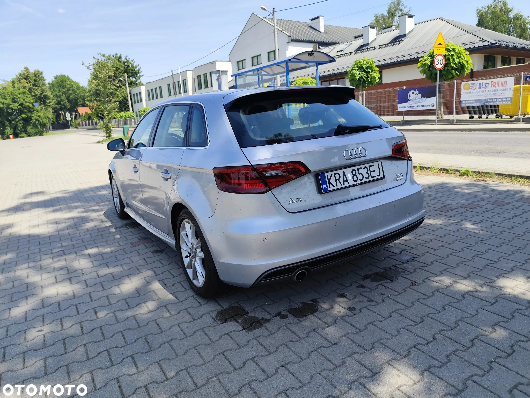 Audi A3 1.6 TDI ultra Attraction - 6