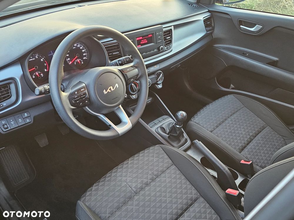Kia Rio - 15